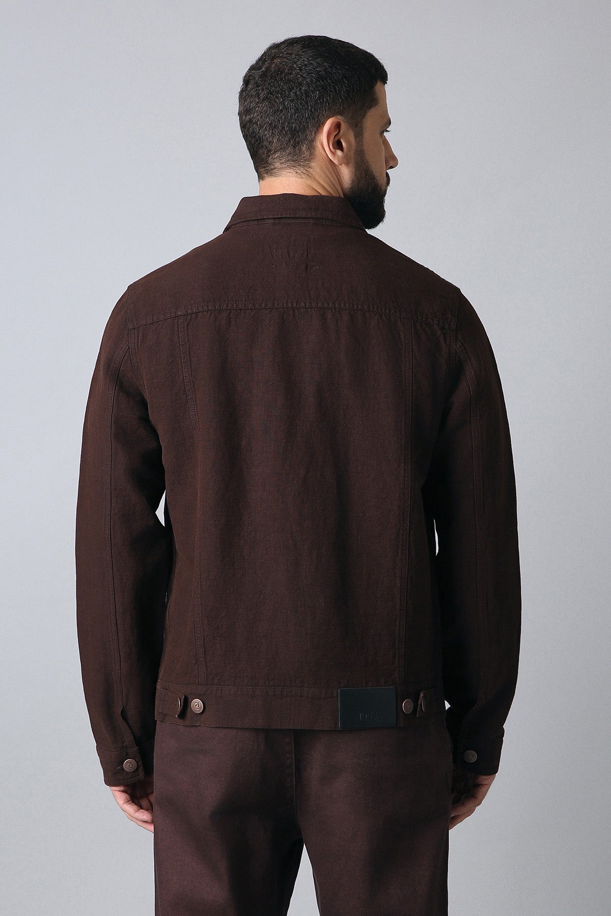 #color_COCOA BROWN