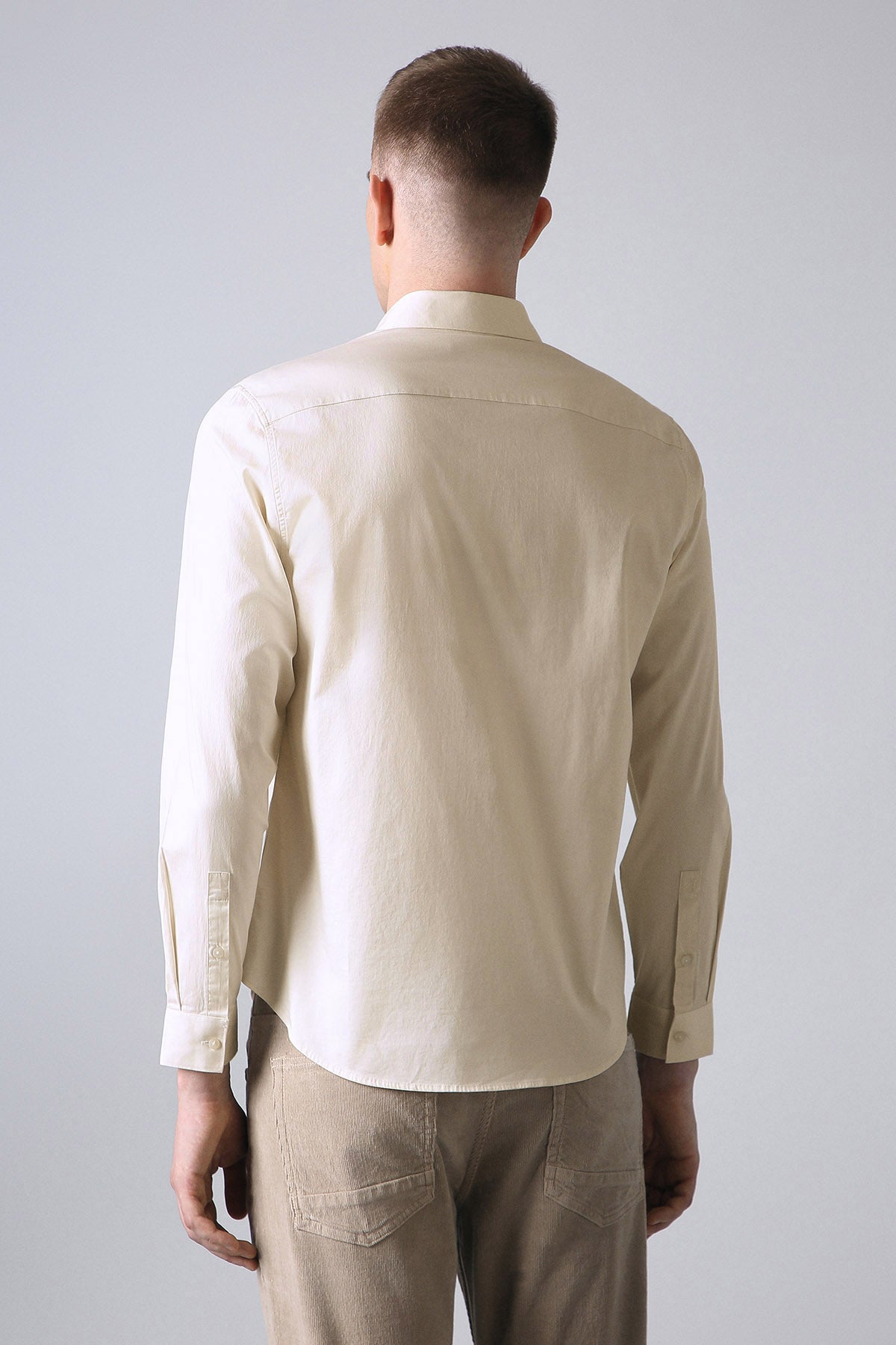 #color_OFF WHITE
