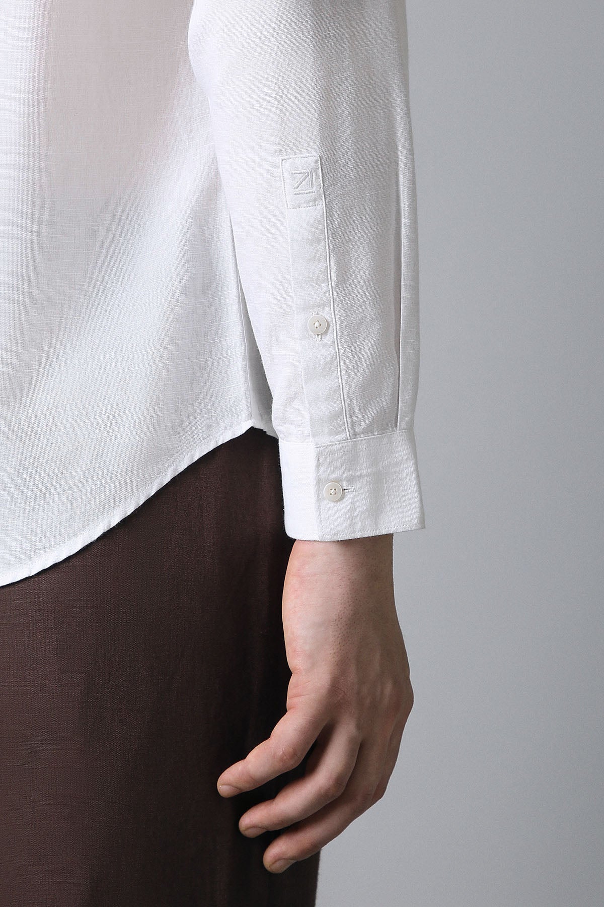 Men's White Pintuck Linen-Cotton Mandarin Collar Shirt